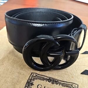 Gucci Black Leather Belt with Designer Buckle